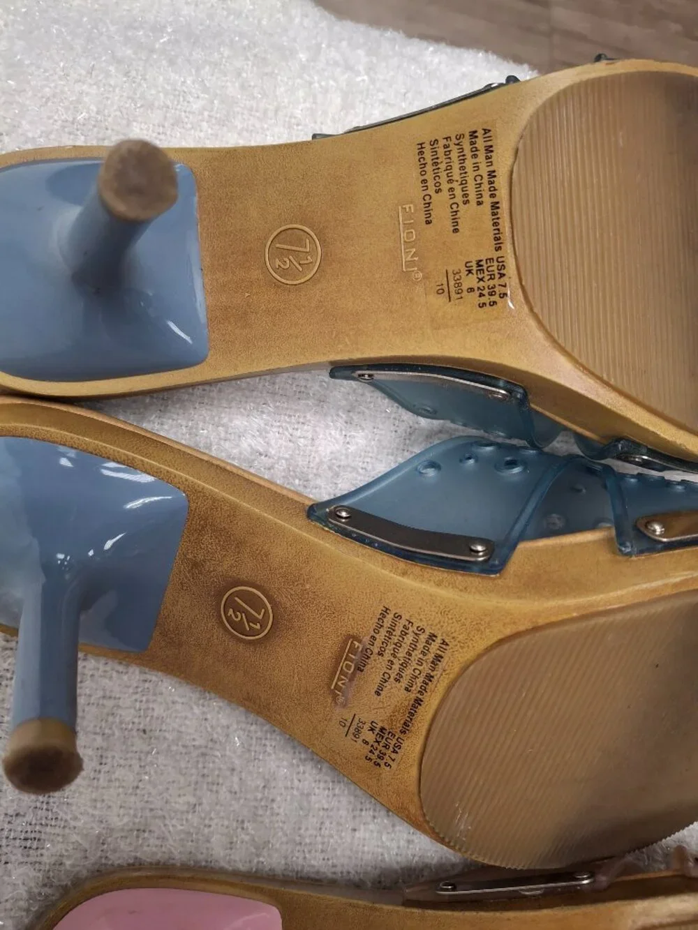 FIONI Clothing these shoes